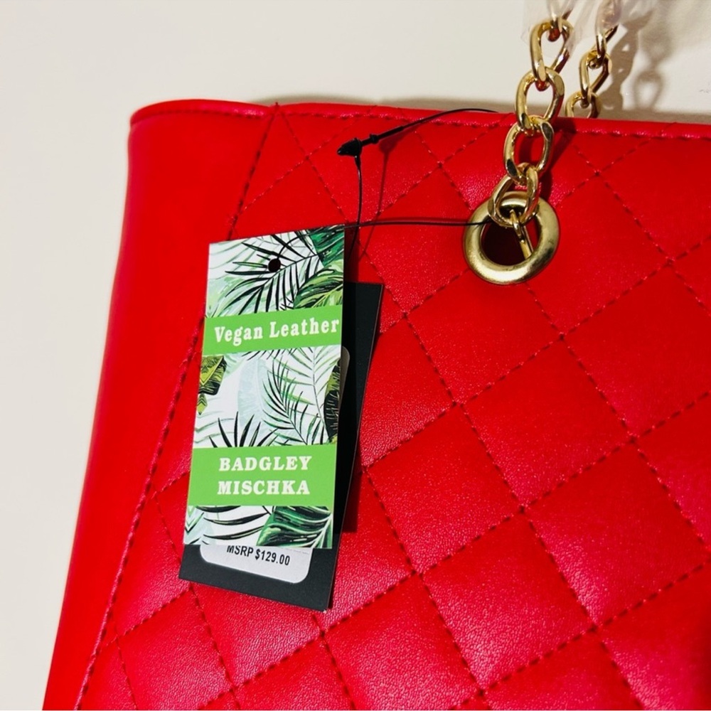 Badgley Mischka Large Red Quilted Shoulder Bag with Gold Chain ❤️ - Picture 9 of 16